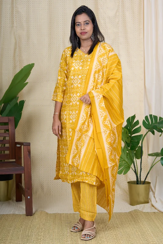 Hand-Embroidered Viscose Silk Kurta Set with Muslin Silk Dupatta