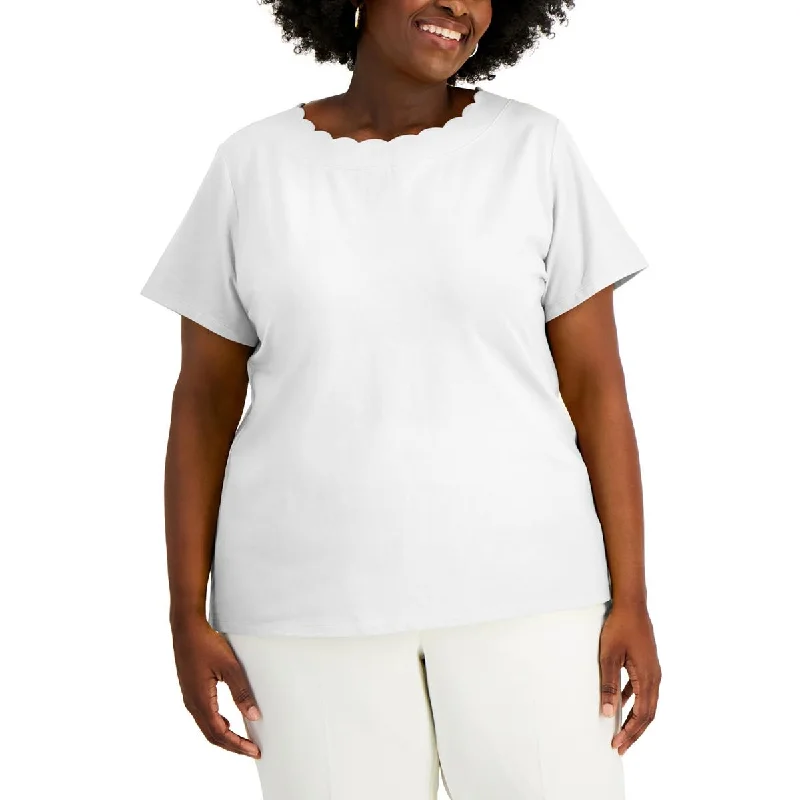 Plus Womens Scalloped Short Sleeve T-Shirt