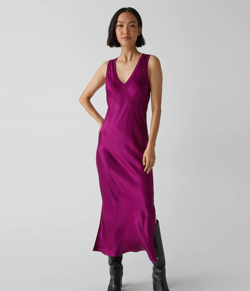 Randi V-Neck Midi