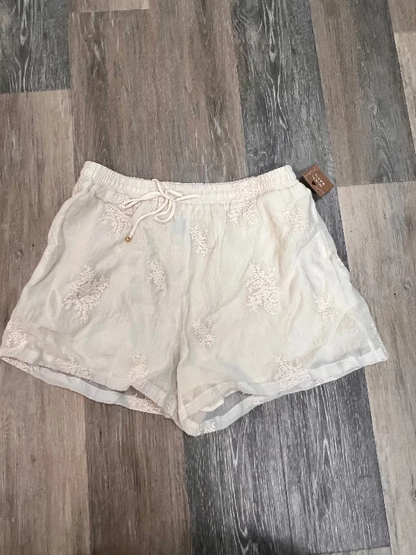 Shorts By Taelynn In Cream, Size: L